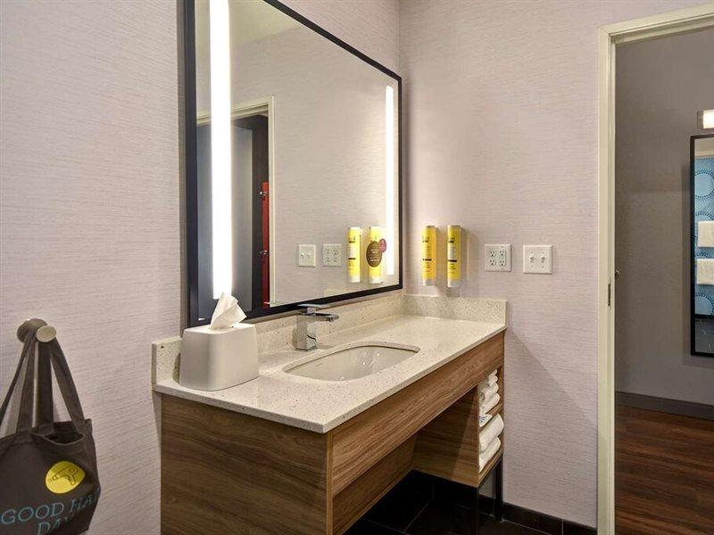 Отель Tru By Hilton Auburn, In Экстерьер фото